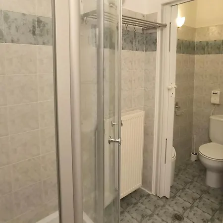 Venetula's - Avoketa Pensiune